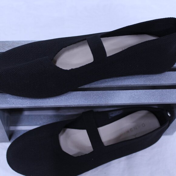 Danskin Black Women's Shoes - Picture 2 of 9